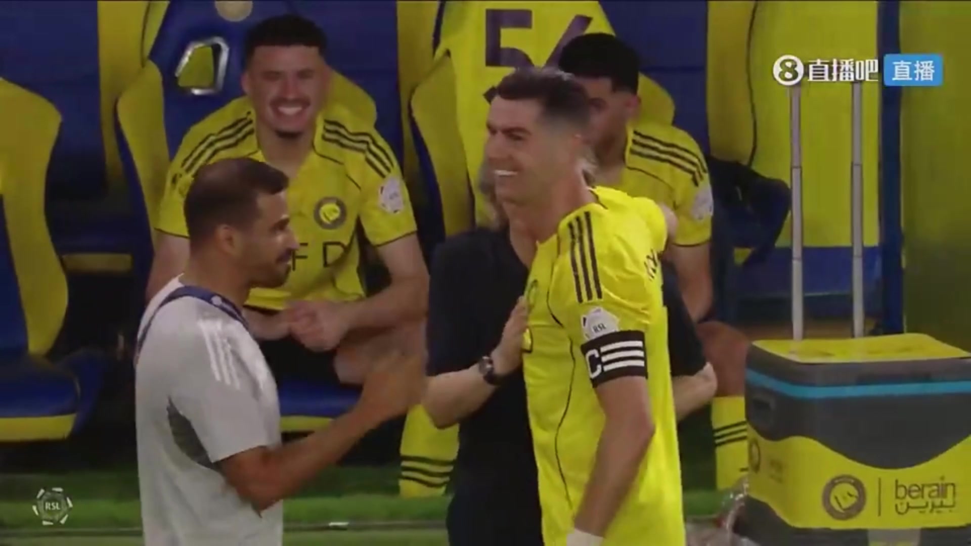 yl7703永利-利雅得胜利主帅询问C罗是否愿意被换下，C罗点头同意